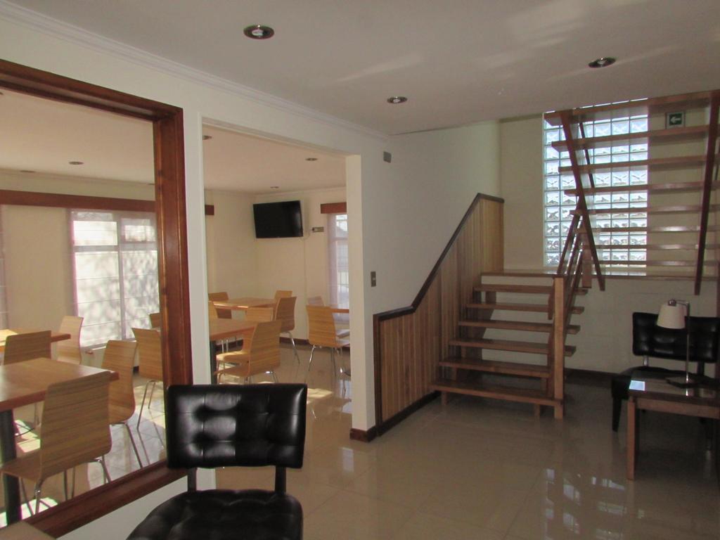 Hostal Buena Estancia 푼타아레나스 외부 사진