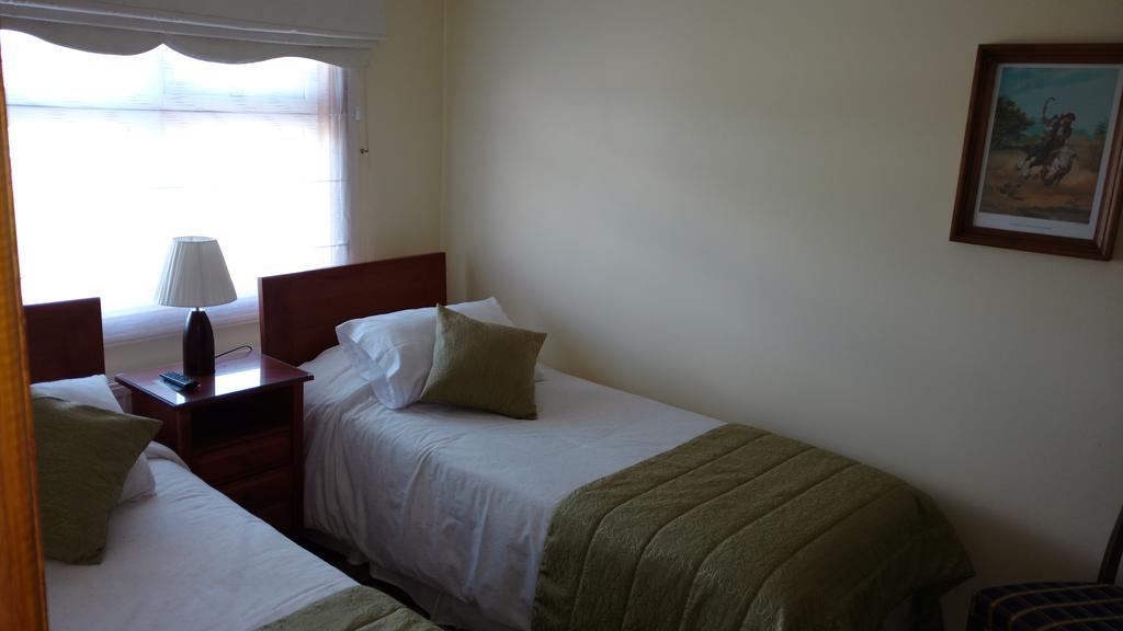 Hostal Buena Estancia 푼타아레나스 외부 사진