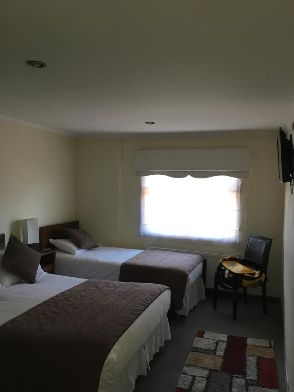 Hostal Buena Estancia 푼타아레나스 외부 사진