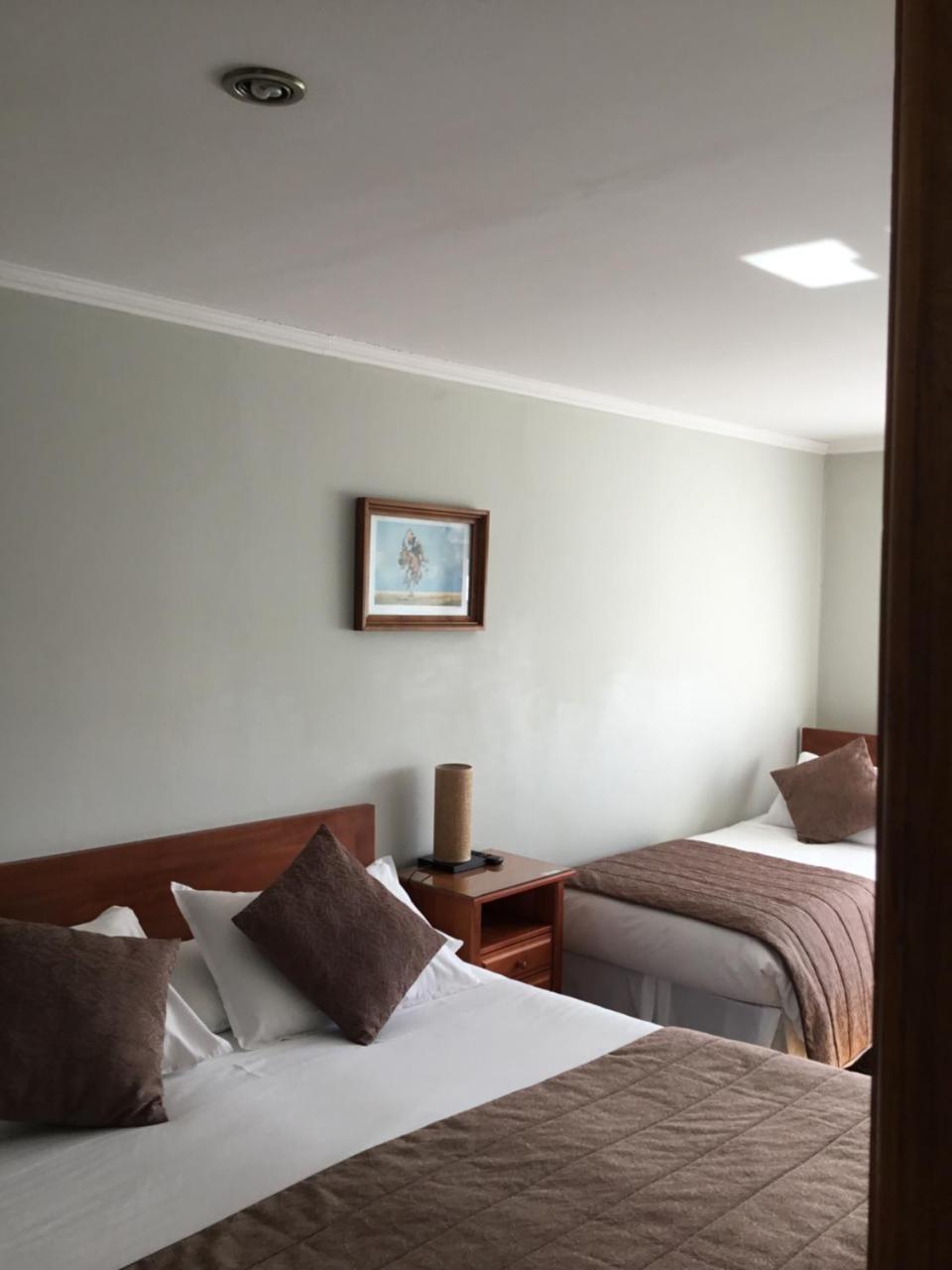 Hostal Buena Estancia 푼타아레나스 외부 사진