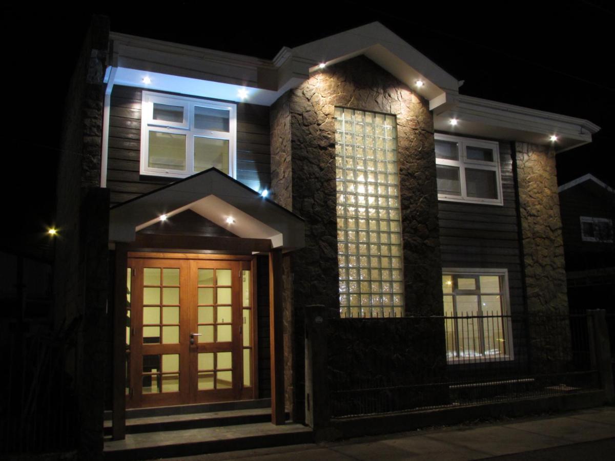 Hostal Buena Estancia 푼타아레나스 외부 사진